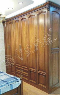 中亞木業(yè) 原木定制產(chǎn)品系列之衣柜